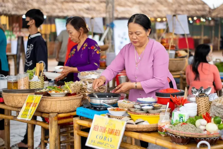 Giải Mã 3 Món Ăn Làm Nên Linh Hồn Ẩm Thực Hội An