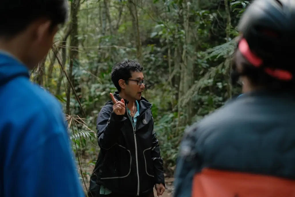 Hướng dẫn viên Angel One Travel