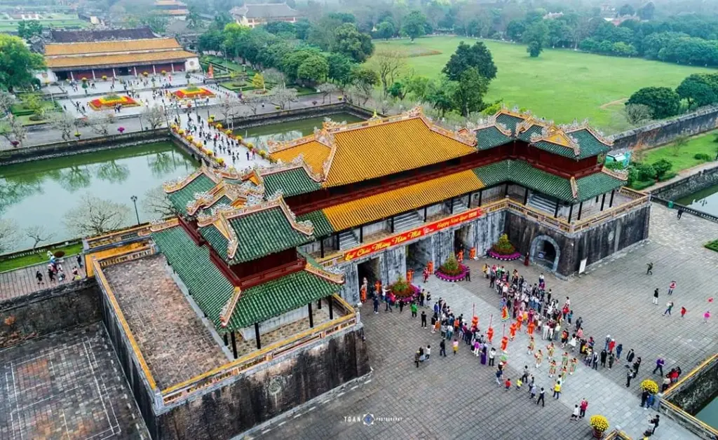 Kinh Nghiệm Đi Du Lịch Huế Từ Đà Nẵng Trong 1 Ngày 