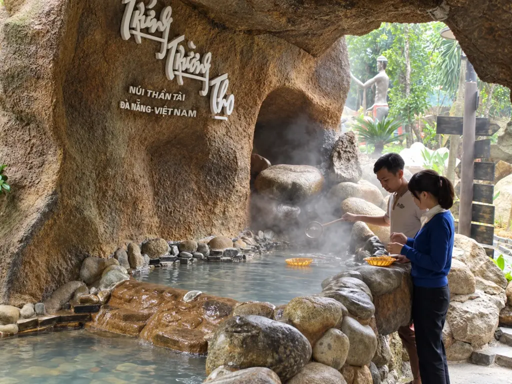 Tour Núi Thần Tài 1 Ngày