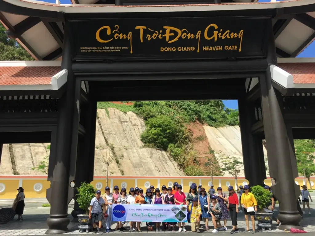 Tour Cổng Trời Đông Giang 1 Ngày