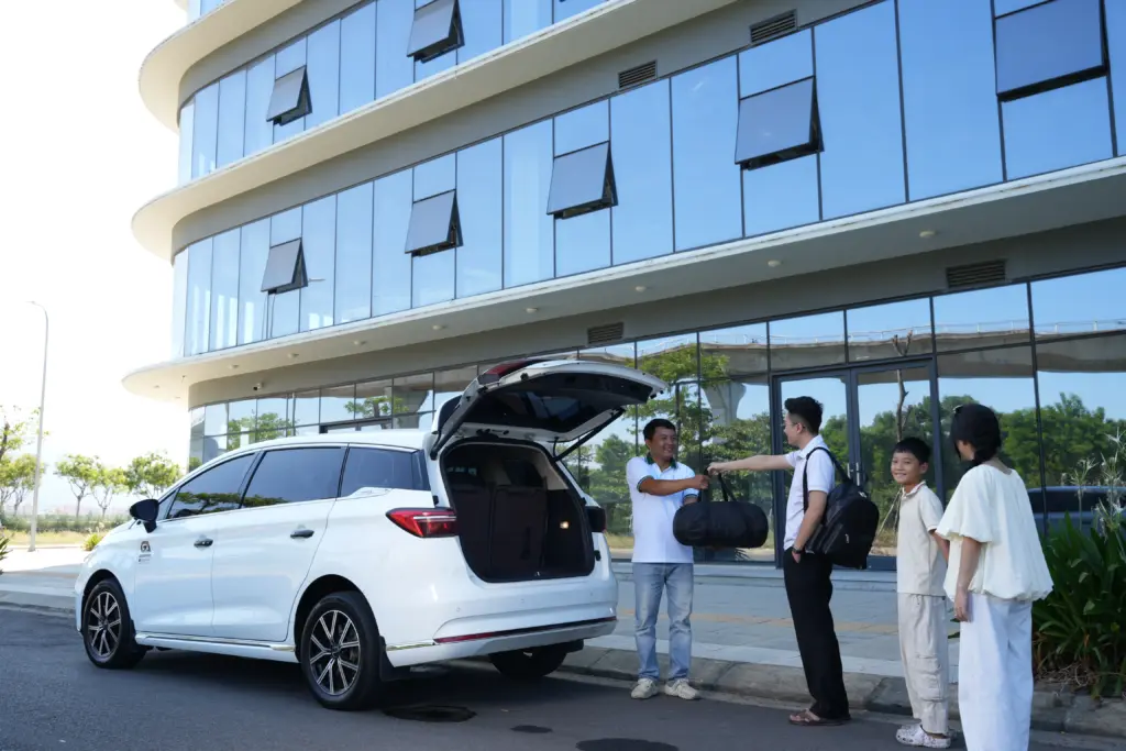 Hình ảnh dịch vụ xe Angel One Travel