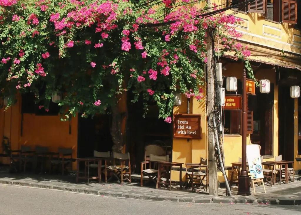 Chi Phí Đi Hội An 1 Ngày Bao Nhiêu? Tự Túc Hay Đi Tour Rẻ Hơn?